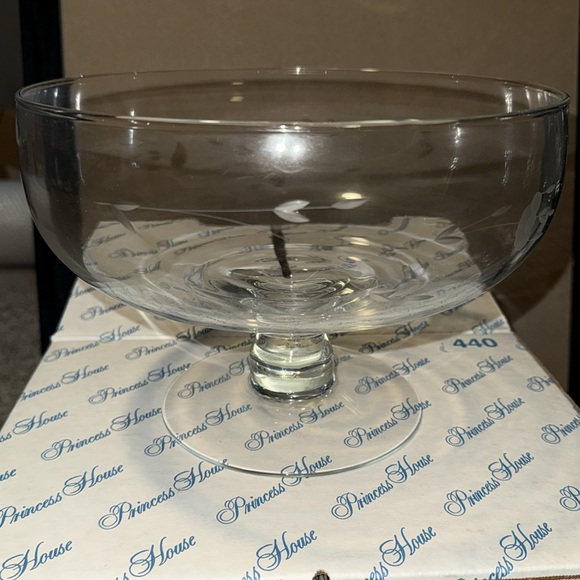 Princess House 440 Handblown Crystal Footed Bowl - Picture 1 of 7